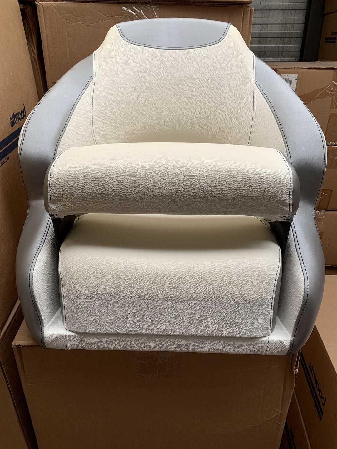 Attwood-Aergo 240 ** - Eggers Webshop-98976BWLS-1-